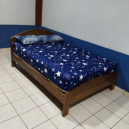 Hospedaje Mas Tarapoto Luaran gambar