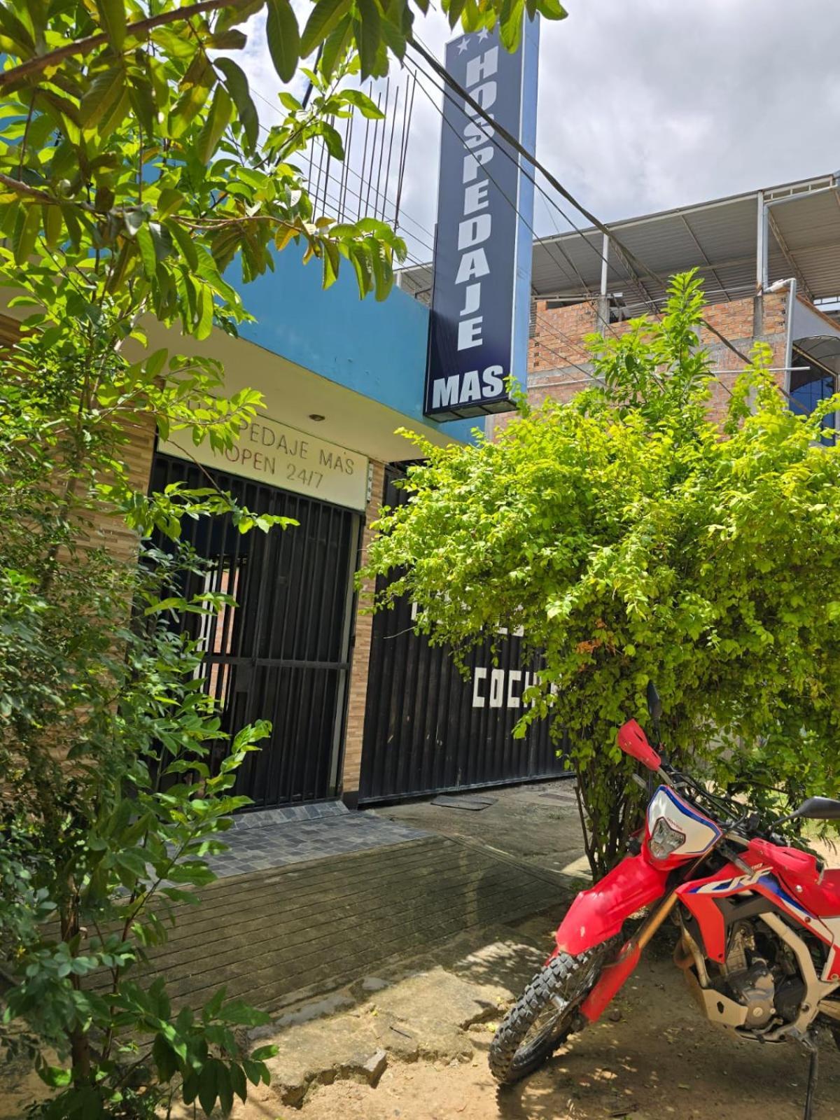 Hospedaje Mas Tarapoto Luaran gambar