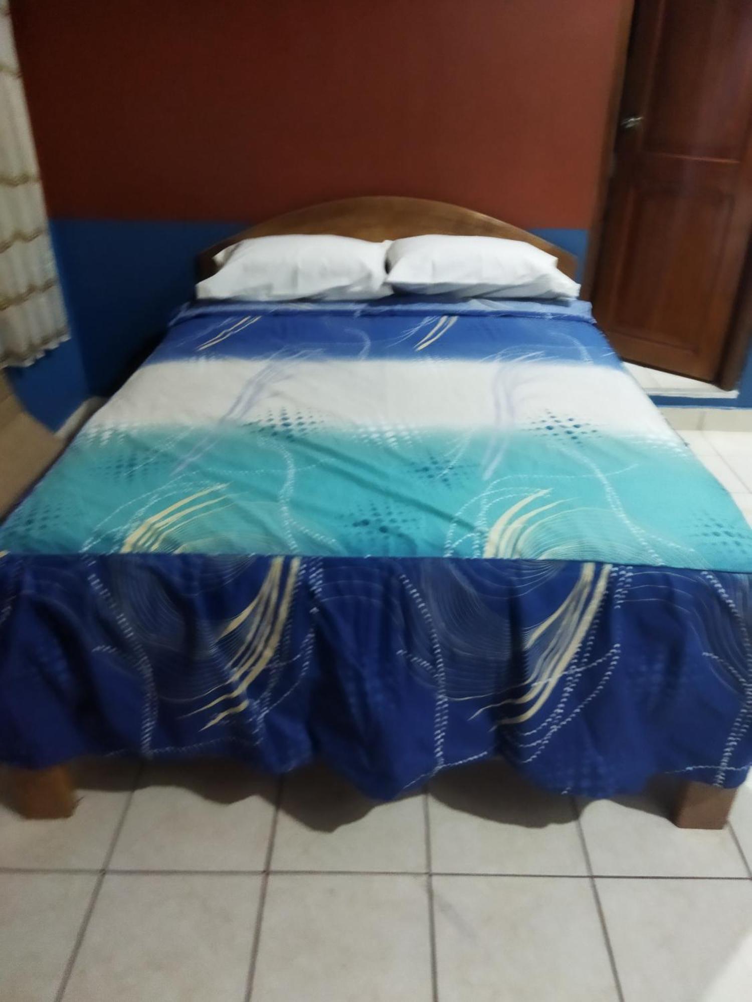 Hospedaje Mas Tarapoto Luaran gambar
